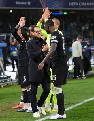 Foto IPP Roberto Ramaccia Napoli 28 1 2026 Uefa Champions League - Giornata 8- 2025 2026 Napoli vs Chelsea 2-3 Nella foto l allenatore Liam Rosenior stringe la mano a Trevoh Chalobah a fine partita Italy Photo Press - World Copyright Napoli italy Italia ITALY  Copyright: xR4924_italyphotopressx