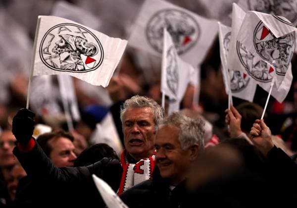 supporter Ajax with flag during the match AFC Ajax Amsterdam vs Olympiacos Piraues at the Johan Cruijff ArenA for the UEFA Champions League season 2025-2026 in AMSTERDAM, Netherlands on 28 january 2026 (Photo by Peter Lous EYE4IMAGES) -