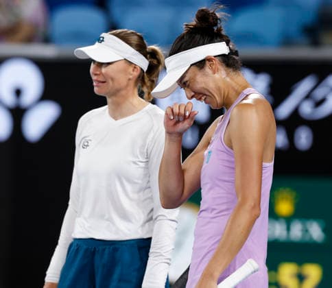 (260129) -- MELBOURNE, Jan. 29, 2026 -- Shibahara Ena (R) Vera Zvonareva react during the women s doubles semifinal match between Zhang Shuai (China) Elise Mertens (Belgium) and Shibahara Ena (Japan) Vera Zvonareva (Russia) at the Australian Open tennis tournament in Melbourne, Australia, Jan. 29, 2026. ) (SP)AUSTRALIA-MELBOURNE-TENNIS-AUSTRALIAN OPEN-WOMEN S DOUBLES-SEMIFINALS MaxPing 