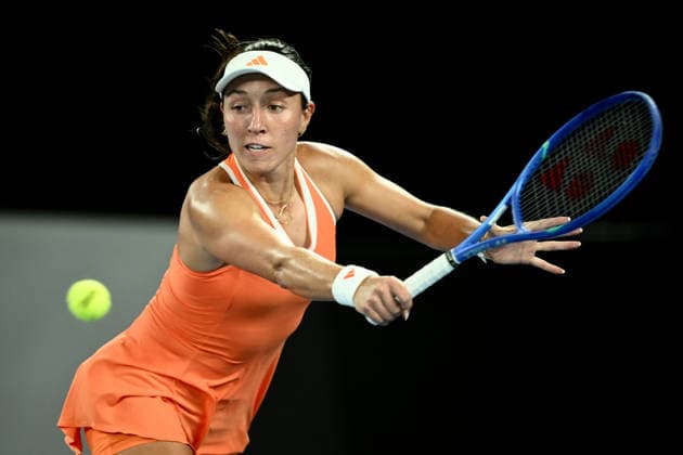 TENNIS AUSTRALIAN OPEN, Jessica Pegula of the USA in action during the women™s semifinal against Elena Rybakina of Kazakhstan on day 12 of the 2026 Australian Open tennis tournament at Melbourne Park in Melbourne, Thursday, January 29, 2026. ( NO ARCHIVING MELBOURNE VICTORIA AUSTRALIA  Copyright: xJOELxCARRETTx 20260129154926052805