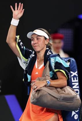 Jessica Pegula waves after defeat in her semi-final match Australian Open tennis tournament, Day Twelve, Melbourne Park, Australia - 29 Jan 2026Melbourne Melbourne Park Victoria (VIC) Australia  Copyright: xEllaxLing Shutterstockx 16455615dg