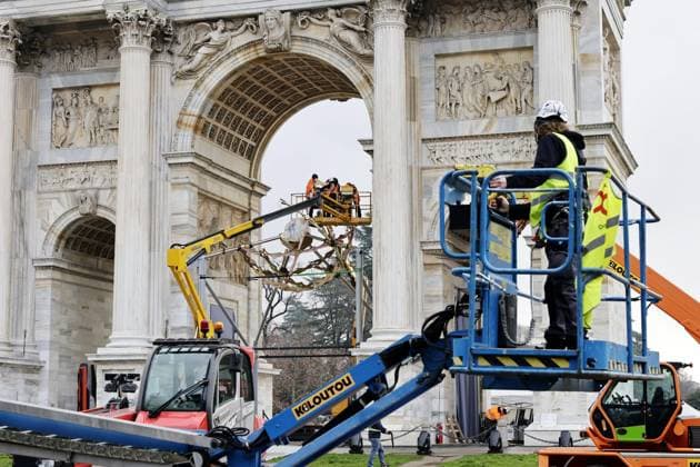 Milan-Cortina Winter Olympics Work to set up a cauldron is under way at the Arch of Peace in Milan, Italy, on Jan. 29, 2026, ahead of the upcoming Milan-Cortina Winter Olympics.  A14AA0005228497P