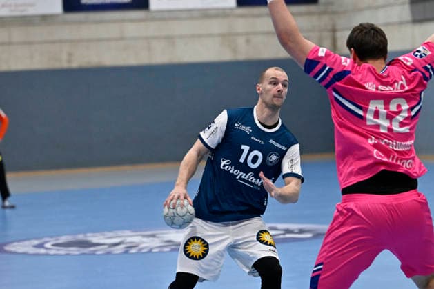 GER, 1.HBL, BHC06, Testspiel, BHC06 gegen TSV Bayer Dormagen 29.01.2026, Solingen ,BHC Leistungszentrum, GER, 1.Liqui Moly HBL, Testspiel BHC06 gegen TSV Bayer Dormagen 1.Liqui Moly HBL regulations prohibit any use of photographs as image sequences and or quasi-video im Bild Neuzugang Fynn Hangstein ( Bergischer HC 10 ).