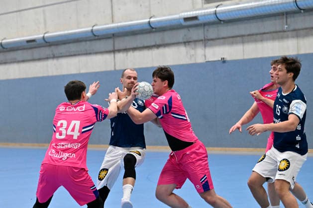 GER, 1.HBL, BHC06, Testspiel, BHC06 gegen TSV Bayer Dormagen 29.01.2026, Solingen ,BHC Leistungszentrum, GER, 1.Liqui Moly HBL, Testspiel BHC06 gegen TSV Bayer Dormagen 1.Liqui Moly HBL regulations prohibit any use of photographs as image sequences and or quasi-video im Bild Neuzugang Fynn Hangstein ( Bergischer HC 10 ).