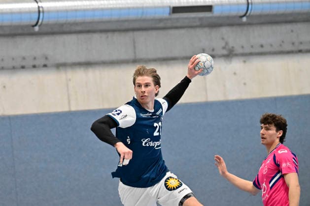 GER, 1.HBL, BHC06, Testspiel, BHC06 gegen TSV Bayer Dormagen 29.01.2026, Solingen ,BHC Leistungszentrum, GER, 1.Liqui Moly HBL, Testspiel BHC06 gegen TSV Bayer Dormagen 1.Liqui Moly HBL regulations prohibit any use of photographs as image sequences and or quasi-video im Bild Kim Voss-Fels ( Bergischer HC 21 ) beim Wurf.