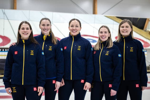 260129 Anna Hasselborg, Sara McManus, Agnes Knochenhauer, Sofia Scharback och Johanna Heldin, Curling, poserar för ett porträtt under en presskonferens anordnad av Svenska Olympiska KommittÃ n den 29 januari 2026 i Stockholm. *** 260129 Anna Hasselborg, Sara McManus, Agnes Knochenhauer, Sofia Scharback and Johanna Heldin, Curling, pose for a portrait during a press conference organized by the Swedish Olympic Committee on 29 January 2026 in Stockholm  Copyright: JOHANNAxSÄLL BB260129BB433