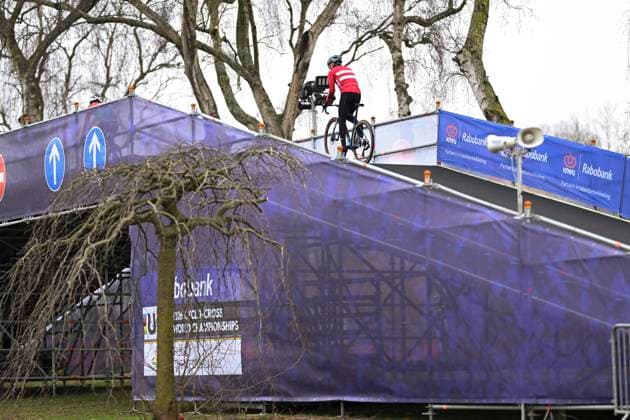 UCI World Championships 2026 Hulst - Media activities 29 01 2026 HULST, THE NETHERLANDS - JANUARY 29 : Illustration picture showing a cyclocross rider on training during the official training session on the track of the 2026 UCI Cyclo-Cross World Championships on January 29, 2026 in Hulst, The Netherlands, 29 01 2026 Hulst The Netherlands  Copyright: xNicoxVereeckenx