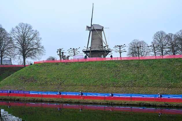 UCI World Championships 2026 Hulst - Media activities 29 01 2026 HULST, THE NETHERLANDS - JANUARY 29 : Illustration picture showing cyclocross riders on training during the official training session on the track of the 2026 UCI Cyclo-Cross World Championships on January 29, 2026 in Hulst, The Netherlands, 29 01 2026 Hulst The Netherlands  Copyright: xNicoxVereeckenx