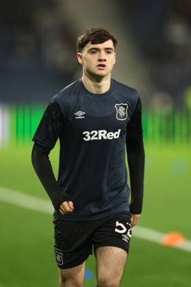 Findlay Curtis warms up for the UEFA Europa League league phase match at Estadio do Dragao, Porto. Porto v Rangers - UEFA Europa League - Estadio do Dragao, Lanarkshire, Portugal - 29 Jan 2026Porto Estadio do Dragao Lanarkshire Portugal EDITORIAL USE ONLY  Copyright: xRangersxFC Shutterstockx 16488283av