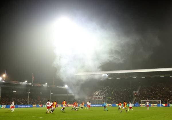 Smoke from fireworks during the match Go Ahead Eagles vs Braga at the De Adelaarshorst for the UEFA Europa League season 2025-2026 in DEVENTER, Netherlands on 29 january 2026 (Photo by Peter Lous EYE4IMAGES) -