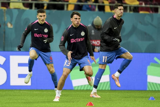 FCSB v Fenerbahce - UEFA Europa League BUCHAREST, ROMANIA - JANUARY 29: Risto Radunovic (33) of FCSB warms up ahead of the UEFA Europa League Week 8 football match between FCSB and Fenerbahce in Bucharest, Romania on January 29, 2026. Arife Karakum Anadolu Bucharest Romania. Editorial use only. Please get in touch for any other usage.  Copyright: x2026xAnadoluxArifexKarakumx