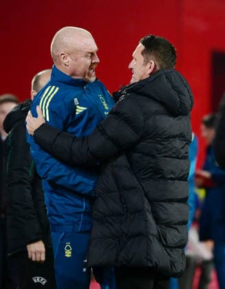 Nottingham, England, 29th January 2026. Sean Dyche manager of Nottingham Forest welcomes Robbie Keane manager of Ferencvaros during the Nottingham Forest vs Ferencvaros UEFA Europa League match at the City Ground, Nottingham. Picture credit should read: Harriet Massey Sportimage EDITORIAL USE ONLY. No use with unauthorised audio, video, data, fixture lists, club league logos or live services. Online in-match use limited to 120 images, no video emulation. No use in betting, games or single club league player publications. SPI_030_HM_Forest_Ferencvaros SPI-4491-0029