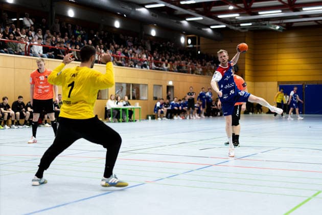 Sascha Pfattheicher (HBW Balingen Weilstetten, 30) 7 Meter, HBW Balingen Weilstetten vs. Kadetten Schaffhausen, Handball, Testspiel, Saison 2025 2026, 29.01.26 Eibner-Pressefoto Andreas Ulmer HBW Balingen Weilstetten vs. Kadetten Schaffhausen, Handball, Testspiel, Saison 2025 2026, 29.01.26 Dotternhausen Copyright: xEibner-Pressefoto AndreasxUlmerx EP_AUR