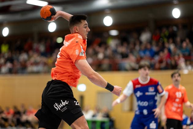 Patrik Martinovic (Kadetten Schaffhausen, 22) beim Wurf, HBW Balingen Weilstetten vs. Kadetten Schaffhausen, Handball, Testspiel, Saison 2025 2026, 29.01.26 Eibner-Pressefoto Andreas Ulmer HBW Balingen Weilstetten vs. Kadetten Schaffhausen, Handball, Testspiel, Saison 2025 2026, 29.01.26 Dotternhausen Copyright: xEibner-Pressefoto AndreasxUlmerx EP_AUR