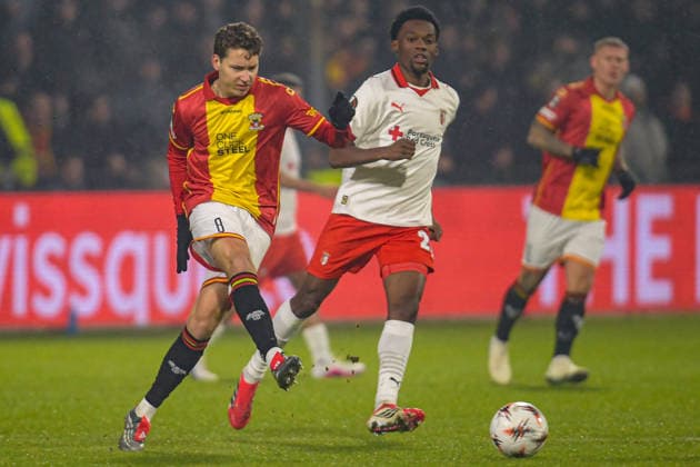 2026-01-29 - Europa League match DEVENTER, NETHERLANDS - JANUARY 29: Jakob Breum of Go Ahead Eagles battles for possession with Jean-Baptiste Gorby of SC Braga during the Europa League match at the De Adelaarshorst on January 29, 2026 in Deventer, Netherlands Deventer De Adelaarshorst Netherlands Content not available for redistribution in The Netherlands directly or indirectly through any third parties. Copyright: xDennisxBresserx
