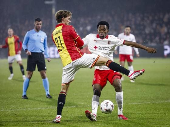 DEVENTER - (l-r) Melle Meulensteen of Go Ahead Eagles and Jean-Baptiste Gorby of Sporting Braga during the UEFA Europa league match between Go Ahead Eagles and Sporting Braga in De Adelaarshorst on January 29, 2026 in Deventer, Netherlands. VINCENT JANNINK ANP UEFA Europa League 2025-2026 xVIxANPxSportx xxANPxIVx 549047761 originalFilename: 549047761.jpg