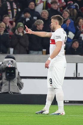 29.01.2026, xrekx, Fussball UEFA Europa League, VfB Stuttgart - Young Boys Bern v.l. Torjubel nach dem Tor zum celebrating the goal celebrate 2:0 durch Ermedin Demirovic (VfB Stuttgart) (DFL DFB REGULATIONS PROHIBIT ANY USE OF PHOTOGRAPHS as IMAGE SEQUENCES and or QUASI-VIDEO) Stuttgart