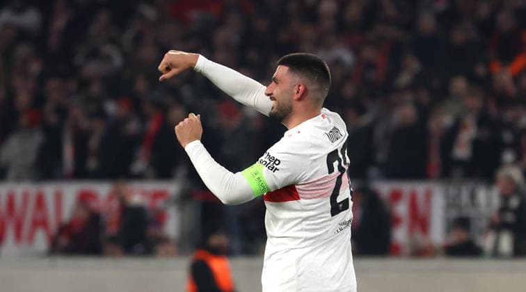 Stuttgart, Fußball Europa League , VfB Stuttgart vs. BSC Young Boys Bern , Torschütze Deniz Undav (VfB) jubelt über sein Tor zum 1:0