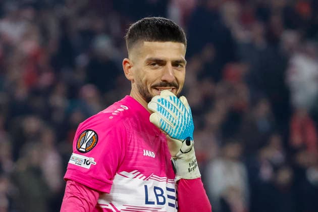 Fabian Bredlow (VfB Stuttgart, 01) , Deutschland, Fussball, UEFA Europa League, 8. Spieltag, 2025 2026, VfB Stuttgart vs. Young Boys Bern, 29.01.2026, Stuttgart MHP Arena Deutschland Copyright: xGrantxHubbsx