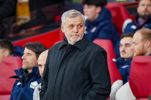Fussball UEFA Europa League 2025 26, 8. Spieltag - OSC Lille vs SC Freiburg - Stade Pierre Mauroy (Lille, Frankreich): Bruno GÃ nÃ sio Bruno Genesio (Trainer, OSC Lille) Copyright: xJOERANxSTEINSIEKx