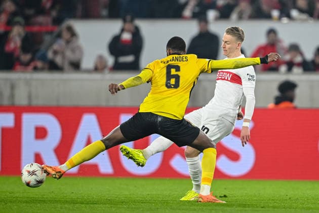 Edimilson Fernandes (BSC Young Boys) und Chris Führich (VfB Stuttgart) battle for the ball during the UEFA Europa League 2025 26 League Phase MD8 match between VfB Stuttgart and BSC Young Boys at Stuttgart Arena on January 29, 2026 in Stuttgart, Germany. (Photo by Harry Langer DeFodi Images) -