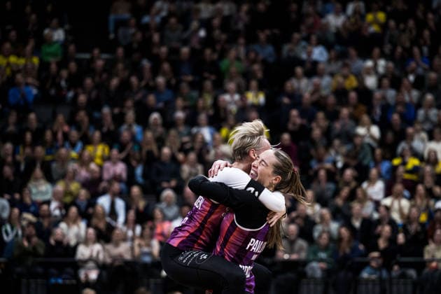 260129 Norges Sunniva Helland-Hansen och Nina Pavlova jublar efter Stockholm Beach 2026 den 29 januari 2026 i Stockholm. Copyright: EMMAxWALLSKOG BB260129EW051