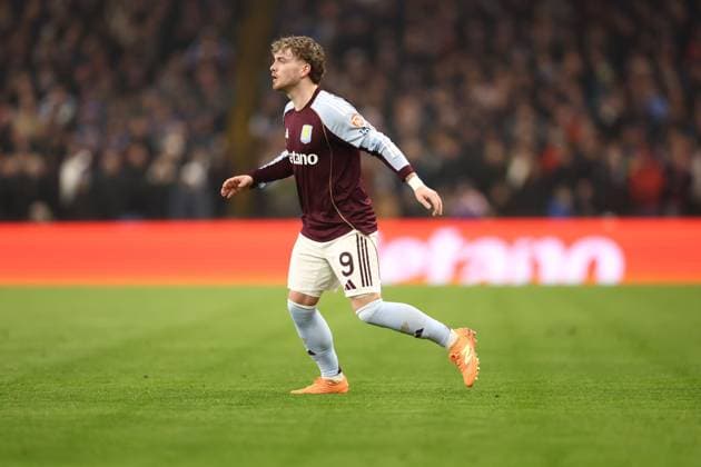 Harvey Elliott of Aston Villa Aston Villa v Red Bull Salzburg, UEFA Europa League, Group Stage, Football, Villa Park, Birmingham, UK - 29 Jan 2026Birmingham Villa Park United Kingdom EDITORIAL USE ONLY No use with unauthorised audio, video, data, fixture lists, club league logos or live services. Online in-match use limited to 120 images, no video emulation. No use in betting, games or single club league player publications.  Copyright: xRyanxBrowne Shutterstockx 16445867bb