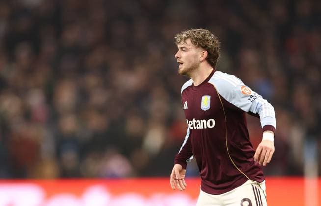Harvey Elliott of Aston Villa Aston Villa v Red Bull Salzburg, UEFA Europa League, Group Stage, Football, Villa Park, Birmingham, UK - 29 Jan 2026Birmingham Villa Park United Kingdom EDITORIAL USE ONLY No use with unauthorised audio, video, data, fixture lists, club league logos or live services. Online in-match use limited to 120 images, no video emulation. No use in betting, games or single club league player publications.  Copyright: xRyanxBrowne Shutterstockx 16445867bc