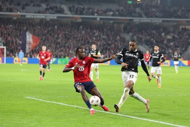Football Lille LOSC - Fribourg PHOTOPQR VOIX DU NORD FLORENT MOREAU ; 29 01 2026 ; Villeneuve d Ascq, le 29 01 2026. Football, Europa League. Le Losc affronte le SC Fribourg au stade Mauroy. PHOTO FLORENT MOREAU LA VOIX DU NORD UEFA Europa League - League phase, Matchday 8 - football match between LOSC Lille and SC Freiburg at the Pierre Mauroy Stadium in Villeneuve d Ascq, northern France, on January 29, 2026. NORD France  Copyright: xPHOTOPQR VOIXxDUxNORD MAXPPPxFLORENTxMOREAUx 20260129VDN5190 20260129VDN5190