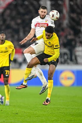 Jeff Chabot (VfB Stuttgart) und Alvyn Sanches (BSC Young Boys) battle for the ball during the UEFA Europa League 2025 26 League Phase MD8 match between VfB Stuttgart and BSC Young Boys at Stuttgart Arena on January 29, 2026 in Stuttgart, Germany. (Photo by Harry Langer DeFodi Images) -