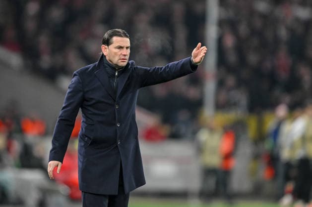 Trainer Gerardo Seoane (BSC Young Boys) gestures during the UEFA Europa League 2025 26 League Phase MD8 match between VfB Stuttgart and BSC Young Boys at Stuttgart Arena on January 29, 2026 in Stuttgart, Germany. (Photo by Harry Langer DeFodi Images) -