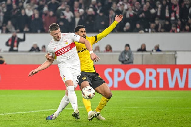 Ermedin DemiroviÄ‡ (VfB Stuttgart) und Daidy Janko (BSC Young Boys) battle for the ball during the UEFA Europa League 2025 26 League Phase MD8 match between VfB Stuttgart and BSC Young Boys at Stuttgart Arena on January 29, 2026 in Stuttgart, Germany. (Photo by Harry Langer DeFodi Images) -