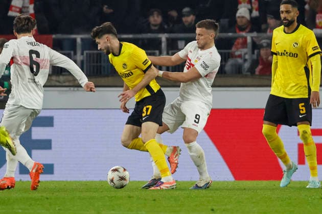 Armin Gigovic (BSC Young Boys, 37) und Ermedin Demirovic (VfB Stuttgart, 09) im Zweikampf , Deutschland, Fussball, UEFA Europa League, 8. Spieltag, 2025 2026, VfB Stuttgart vs. Young Boys Bern, 29.01.2026, Stuttgart MHP Arena Deutschland Copyright: xGrantxHubbsx