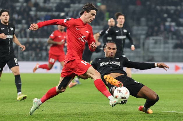SOCCER - UEFA EL, Sturm vs Brann GRAZ,AUSTRIA,29.JAN.26 - SOCCER - UEFA Europa League, SK Sturm Graz vs SK Brann Bergen. Image shows Ulrik Mathisen (Brann) and Emanuel Aiwu (Sturm).  GEPAxpictures xChrisxBauer
