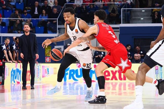 Sterling Brown (Partizan Mozzart Bet Belgrade) &amp; Quinn Ellis (EA7 Emporio Armani Olimpia Milano) during EA7 Emporio Armani Milano vs Partizan Belgrado, Basketball Euroleague match in Assago (MI), Italy, January 29 2026  Copyright: xSavinoxPaolella IPAxSportx xipa-agency.netx xx IPA_70718383 IPA_Agency_IPA70718383