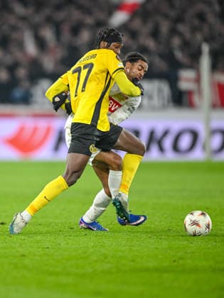 Joel Monteiro (BSC Young Boys) und Lorenz Assignon (VfB Stuttgart) battle for the ball during the UEFA Europa League 2025 26 League Phase MD8 match between VfB Stuttgart and BSC Young Boys at Stuttgart Arena on January 29, 2026 in Stuttgart, Germany. (Photo by Harry Langer DeFodi Images) -
