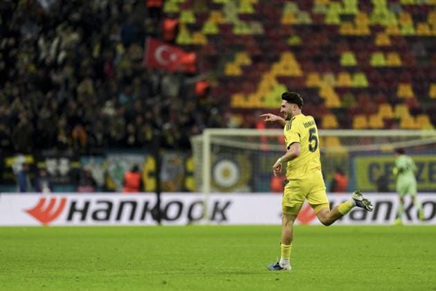 FCSB v Fenerbahce - UEFA Europa League BUCHAREST, ROMANIA - JANUARY 29: Ismail Yuksek (5) of Fenerbahce celebrates after scoring a goal during the UEFA Europa League Week 8 football match between FCSB and Fenerbahce in Bucharest, Romania on January 29, 2026. Arife Karakum Anadolu Bucharest Romania. Editorial use only. Please get in touch for any other usage.  Copyright: x2026xAnadoluxArifexKarakumx