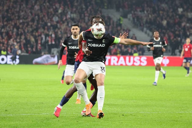 FOOTBALL : LOSC Lille vs Freiburg - UEFA Europa League - 29 01 2026 Christian GÜNTER (SC Freiburg) lors du match LOSC Lille vs Freiburg, UEFA Europa League phase de ligue, Decathlon Arena stade Pierre Mauroy, le 29 janvier 2026 - photo Laurent Sanson PsnewZ  Copyright: xLaurentxSANSONx xPsnewZx