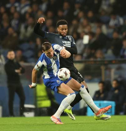 Youssef Chermiti of Rangers battles for the ball with during UEFA Europa League league phase match at Estadio do Dragao, Porto. Porto v Rangers - UEFA Europa League - Estadio do Dragao, Portugal - 29 Jan 2026Porto Estadio do Dragao Portugal EDITORIAL USE ONLY  Copyright: xRangersxFC Shutterstockx 16488595ao