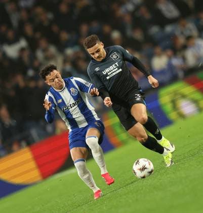 Max Aarons of Rangers during UEFA Europa League league phase match at Estadio do Dragao, Porto. Porto v Rangers - UEFA Europa League - Estadio do Dragao, Portugal - 29 Jan 2026Porto Estadio do Dragao Portugal EDITORIAL USE ONLY  Copyright: xRangersxFC Shutterstockx 16488595af