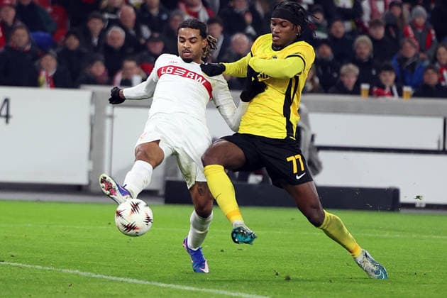 29.01.2026, xrekx, Fussball UEFA Europa League, VfB Stuttgart - Young Boys Bern v.l. Lorenz Assignon (VfB Stuttgart) JoÃ«l Monteiro (BSC Young Boys) Zweikampf, Aktion, action, battle for the ball (DFL DFB REGULATIONS PROHIBIT ANY USE OF PHOTOGRAPHS as IMAGE SEQUENCES and or QUASI-VIDEO) Stuttgart