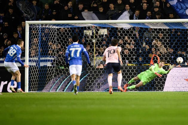 260129 Daan Heymans of KRC Genk scores the 1-1 goal behind goalkeeper Melker Ellborg of Malmö FF during the UEFA Europa League football match between KRC Genk and Malmö FF on January 29, 2026 in Genk. Photo: Simon Hastegard BILDBYRAN kod SH SH0684 fotboll football soccer fotball uefa europa league europa league krc genk malmö ff bbeng Copyright: SIMONxHASTEGARD BB260129SH053