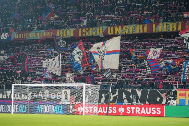 UEFA Europa League 2025 26 - 8. Spieltag, Donnerstag 29.01.2026 - FC Basel 1893 vs. Viktoria Pilsen - St. Jakob-Park (Basel, Schweiz); Fankurve FC Basel Copyright: xValentinxDomgjonix