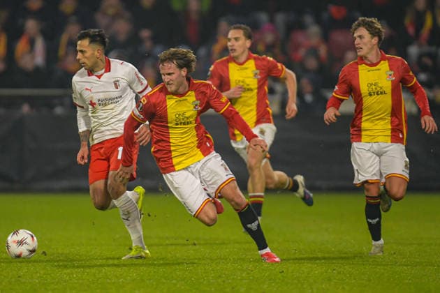 2026-01-29 - Europa League match DEVENTER, NETHERLANDS - JANUARY 29: Melle Meulensteen of Go Ahead Eagles runs with the ball, Aske Adelgaard of Go Ahead Eagles during the Europa League match at the De Adelaarshorst on January 29, 2026 in Deventer, Netherlands Deventer De Adelaarshorst Netherlands Content not available for redistribution in The Netherlands directly or indirectly through any third parties. Copyright: xDennisxBresserx