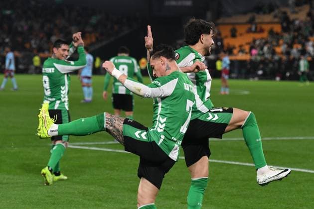 Fußball, EuroLeague, Real Betis Sevilla - Feyenoord Rotterdam #5 SEVILLA, 29-01-2026, Stadium La Cartuja, UEFA Football season 2025 2026, Europa League match between Betis Sevilla and Feyenoord. Pictures shows Betis player Antony celebration of the 2-0 Betis Sevilla - Feyenoord  x201172317x Copyright: