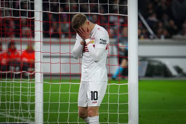 Enttaeuschung, Frust bei Chris Fuehrich 10 (VfB Stuttgart) nach einer vergebenen Chance, VfB Stuttgart vs. BSC Young Boys Bern, Fussball, Maenner, UEFA Europa League, Saison 2025 2026, 8. Spieltag, 29.01.2026 DFB regulations prohibit any use of photographs as image sequences and or quasi-video Stuttgart Baden-Wuerttemberg Deutschland