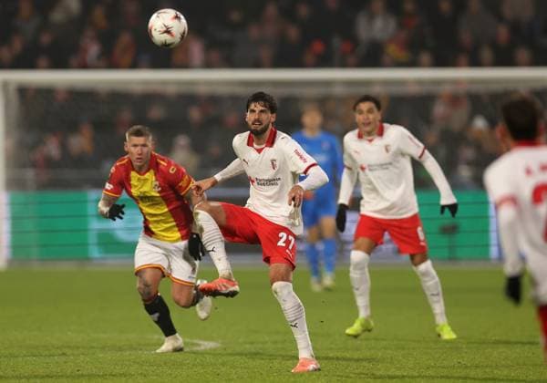 Florian Grillitsch of Braga during the match Go Ahead Eagles vs Braga at the De Adelaarshorst for the UEFA Europa League season 2025-2026 in DEVENTER, Netherlands on 29 january 2026 (Photo by Peter Lous EYE4IMAGES) -