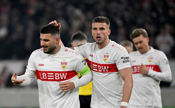 TOR zum 1:0 Deniz Undav VfB Stuttgart (26) Torjubel verletzt Verletzung an der Hand Ermedin Demirovic VfB Stuttgart (09) Maximilian Mittelstaedt VfB Stuttgart (07) VfB Stuttgart vs Young Boys Bern YB EUROPA LEAGUE EL 29.01.2026 DFL REGULATIONS PROHIBIT ANY USE OF PHOTOGRAPHS AS IMAGE SEQUENCES AND OR QUASI-VIDEO VfB Stuttgart vs Young Boys Bern YB