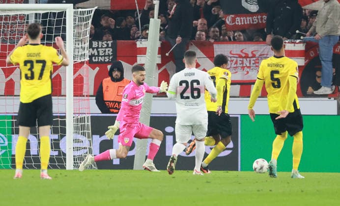 29.01.26 VfB Stuttgart - Young Boys Bern Deutschland, Stuttgart, 29.01.2026, Fussball, UEFA Europa League, Saison 2025 2026, VfB Stuttgart - Young Boys Bern: VFB Torwart Fabian Bredlow.