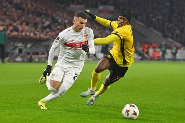 Badredine BOUNANI (VFB Stuttgart), Joel MONTEIRO (Bern), Aktion,Zweikampf. Fussball UEFA Europa League VfB Stuttgart -BSC Young Boys am 29.01.2026 MHP ARENA.